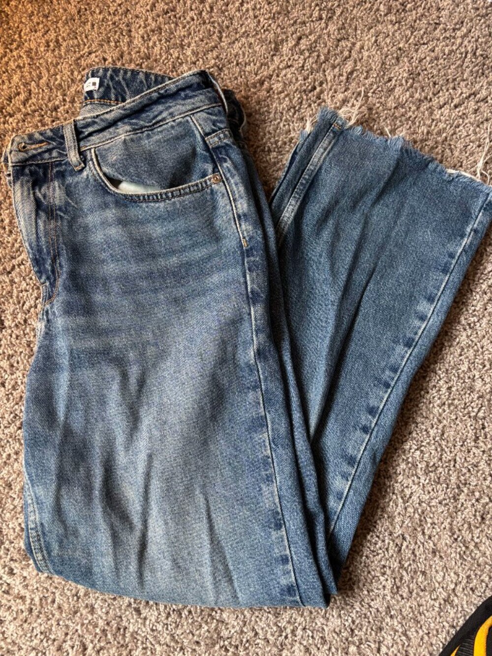 Zara Wide Straight Leg Jeans Size: USA 6